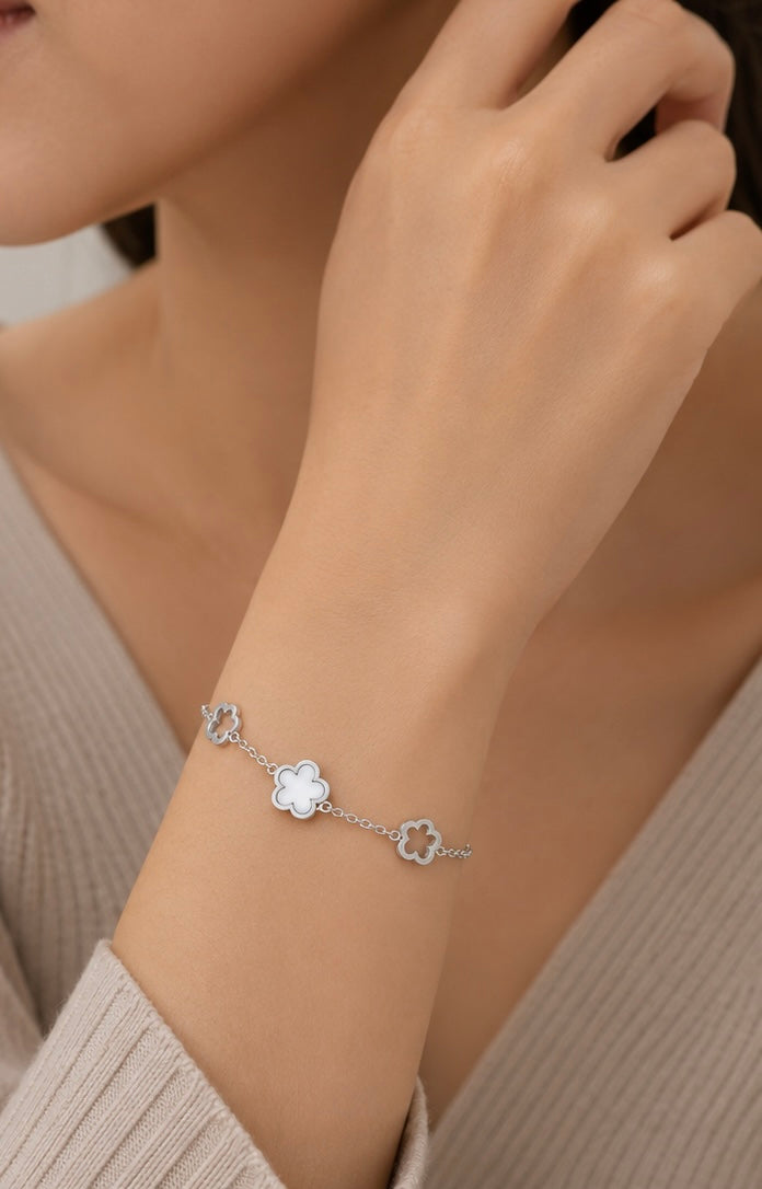 Hollow Flower Bracelet | 18K Gold Plated Stainless Steel